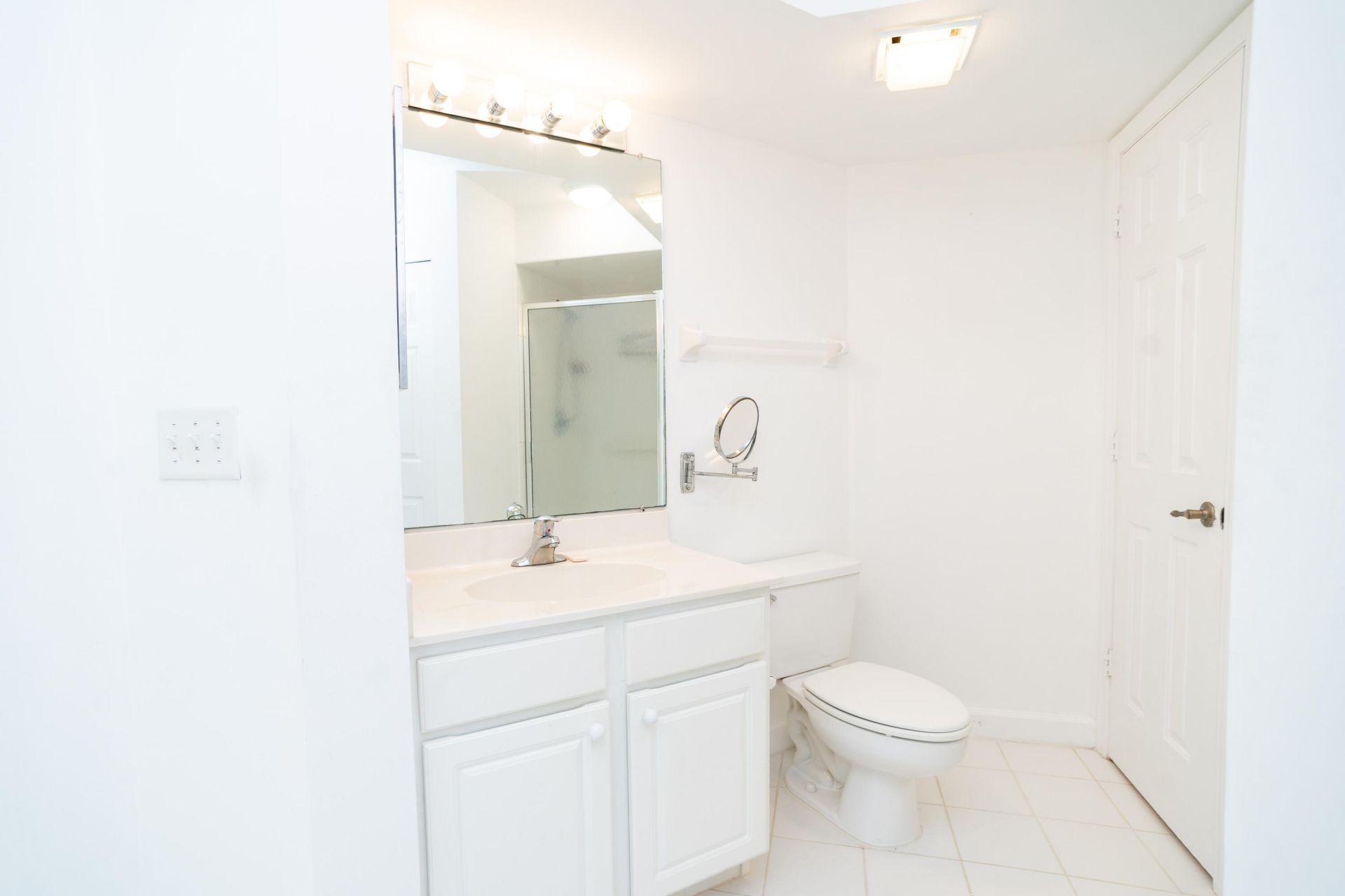 300 Grand Royale Circle, Unit 204, Vero Beach, FL 32962 Photo