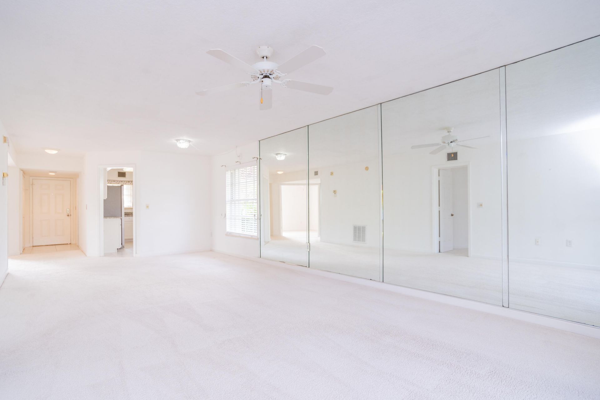 300 Grand Royale Circle, Unit 204, Vero Beach, FL 32962 Photo