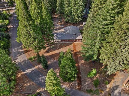3653 Lake Almanor Drive, Lake Almanor, CA 96137 Photo