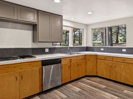 3653 Lake Almanor Drive, Lake Almanor, CA 96137 Photo