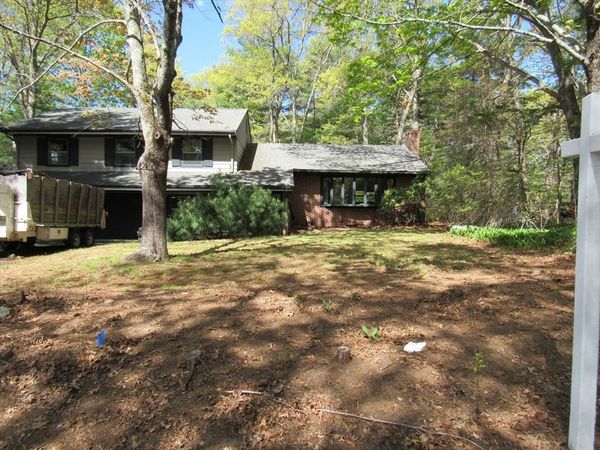 55 Hillside Ave, East Bridgewater, MA 02333