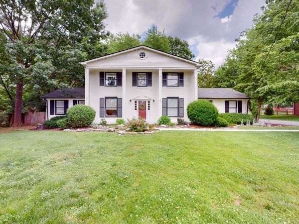 706 Wilson Pike , Brentwood, TN 37027