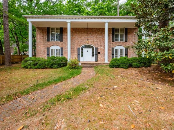 3118 Foxcroft Road, Little Rock, AR 72227