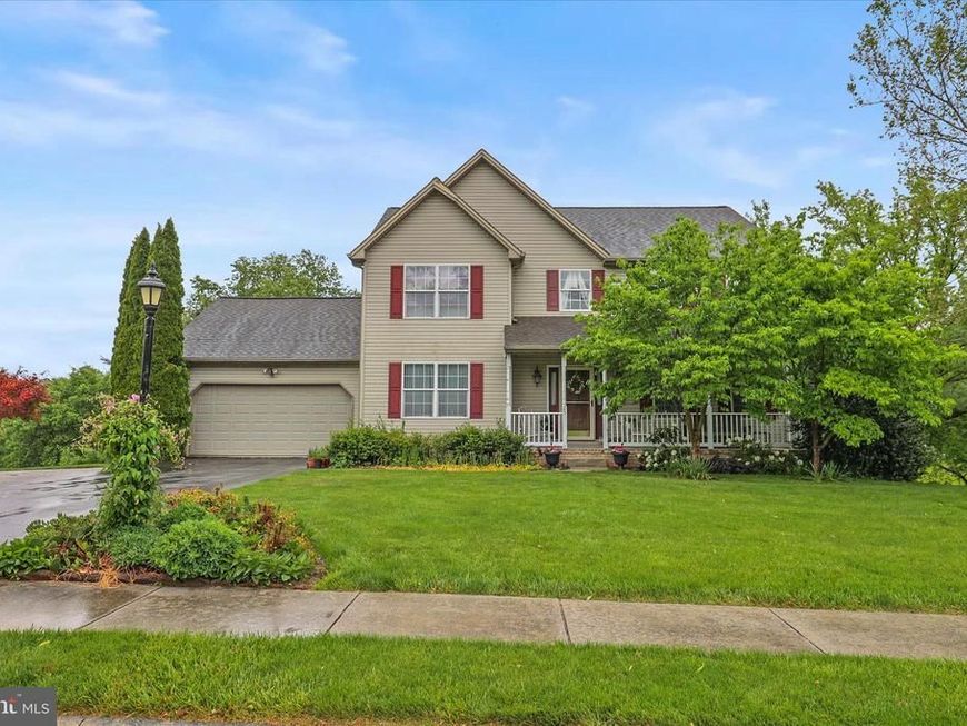 25 Cornell Drive, Hanover, PA 17331 Main Photo