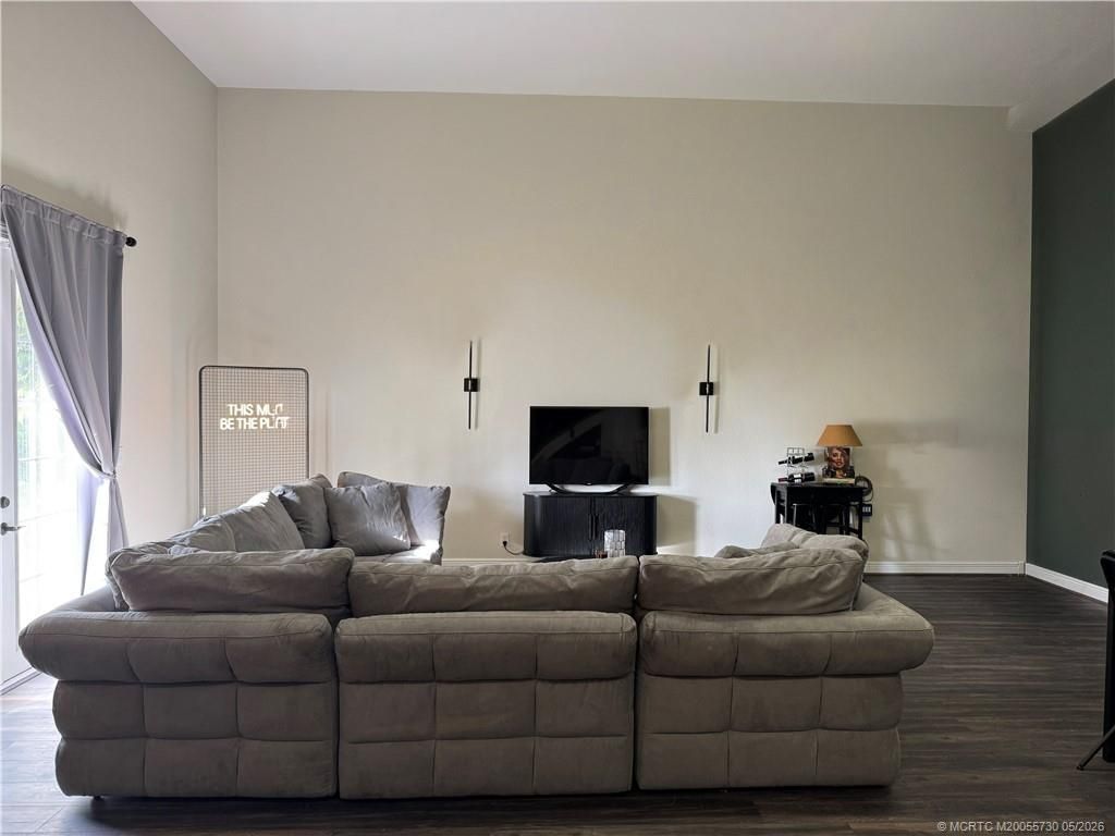 5884 NW 79th Way, Pompano Beach, FL 33067 Photo