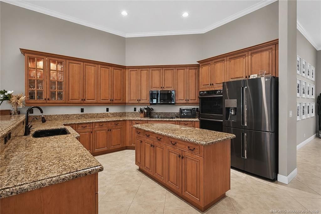 5884 NW 79th Way, Pompano Beach, FL 33067 Photo
