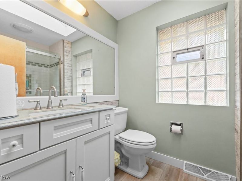 3875 N Glenridge Road , Akron, OH 44319 Photo 12