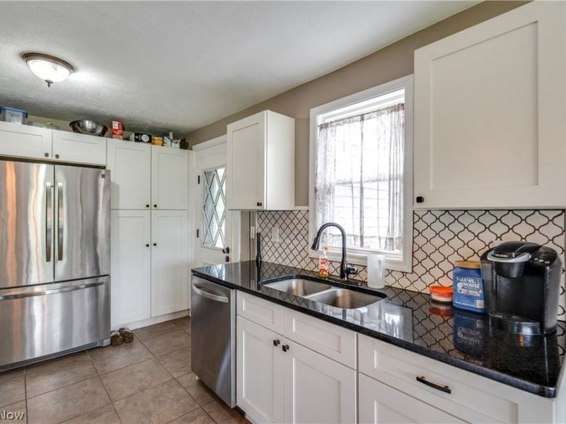 1682 S County Line Road , Geneva, OH 44041 Photo 11