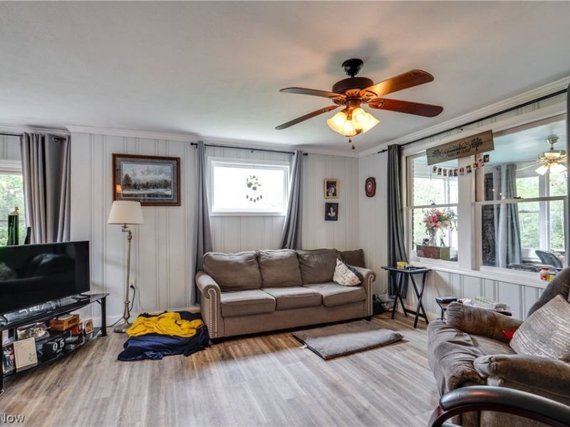 1682 S County Line Road , Geneva, OH 44041 Photo 4