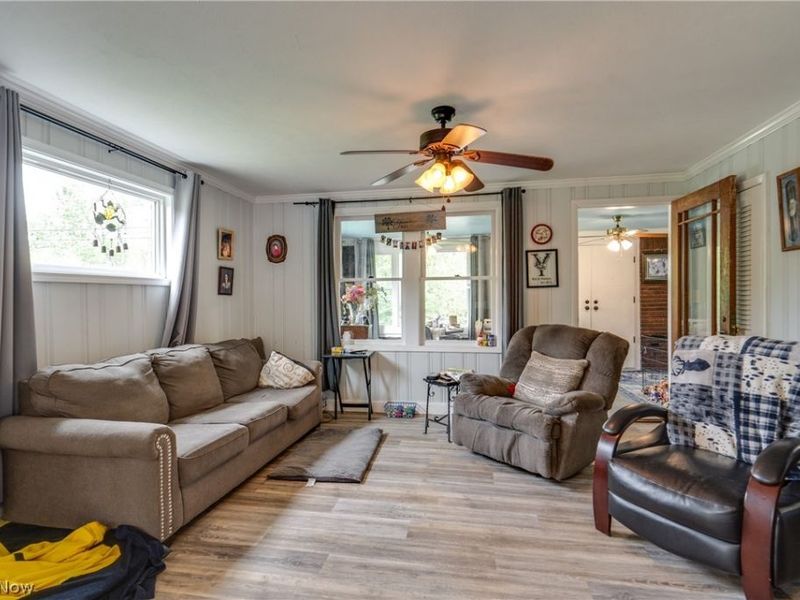 1682 S County Line Road , Geneva, OH 44041 Photo 5