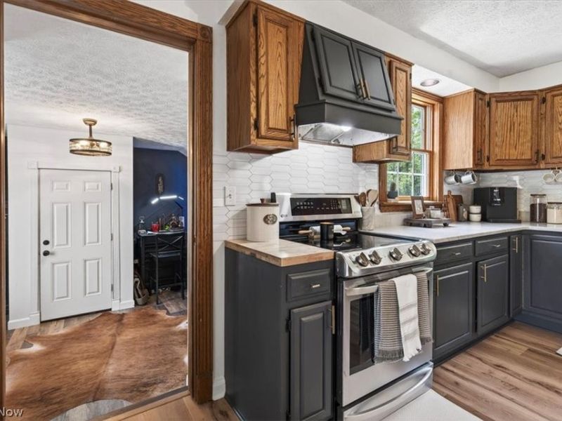 15812 Auburn Road , Newbury, OH 44065 Photo 10