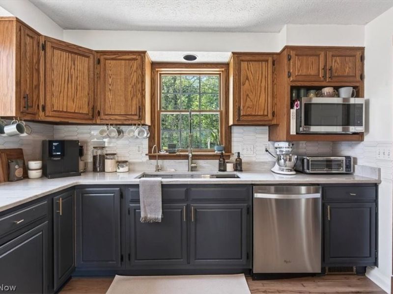 15812 Auburn Road , Newbury, OH 44065 Photo 9
