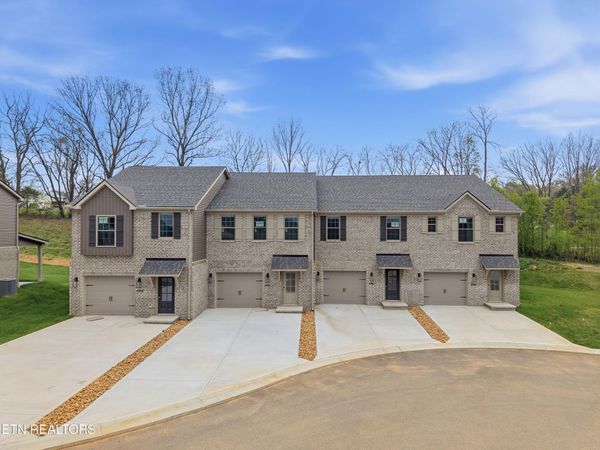 8978 Keenberg Lane, Knoxville, TN 37931