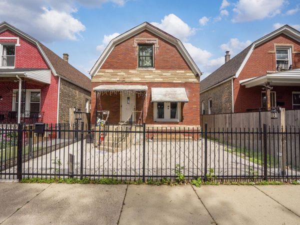 1133 N Kedvale Avenue , Chicago, IL 60651