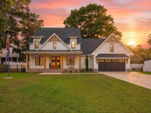 506 Fernwood Rd., Murrells Inlet, SC 29576