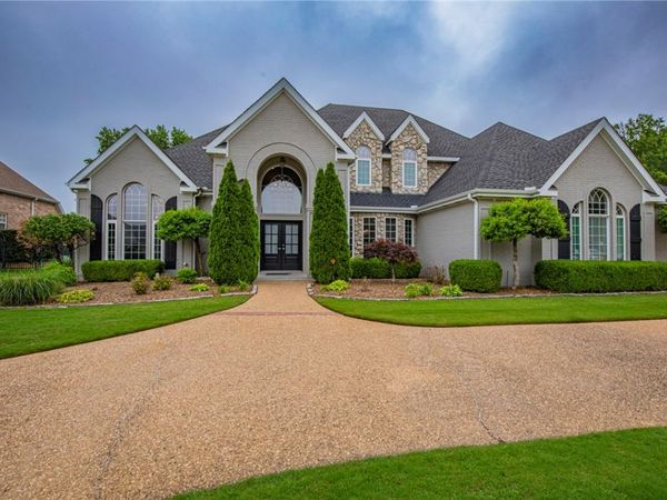 9 Leiston Drive, Rogers, AR 72758