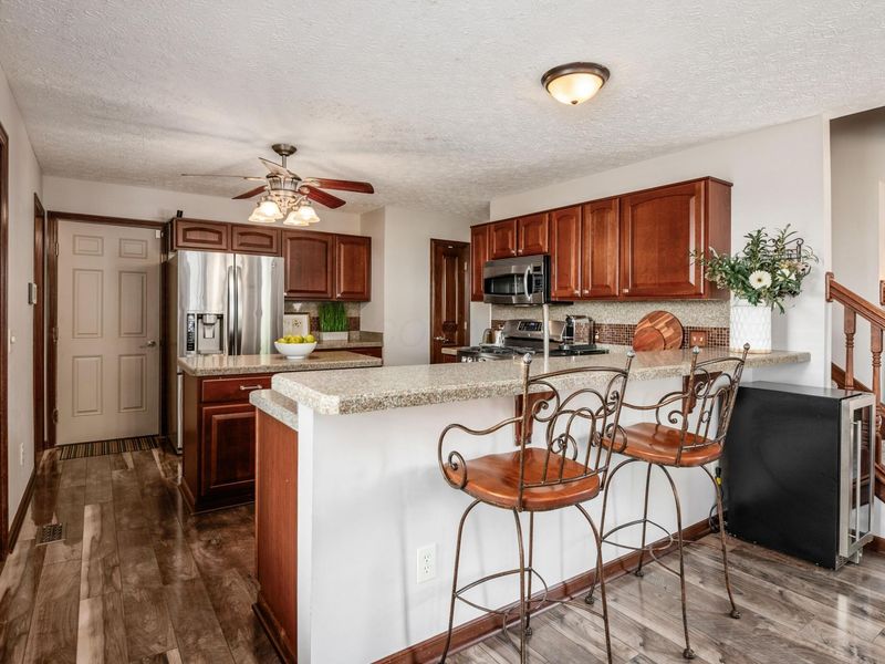 736 Sanville Drive, Lewis Center, OH 43035 Photo 14
