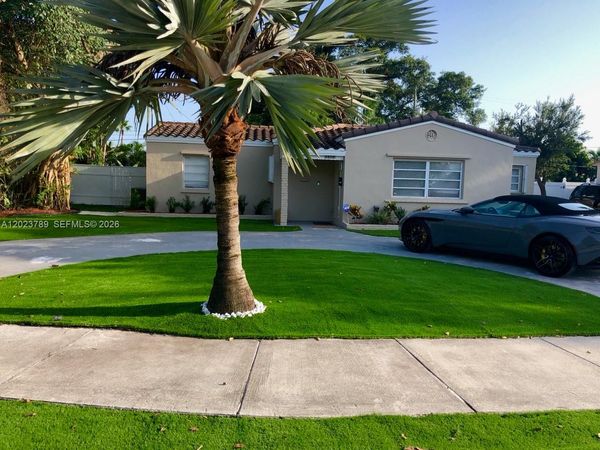 1918 Liberty St , Hollywood, FL 33020