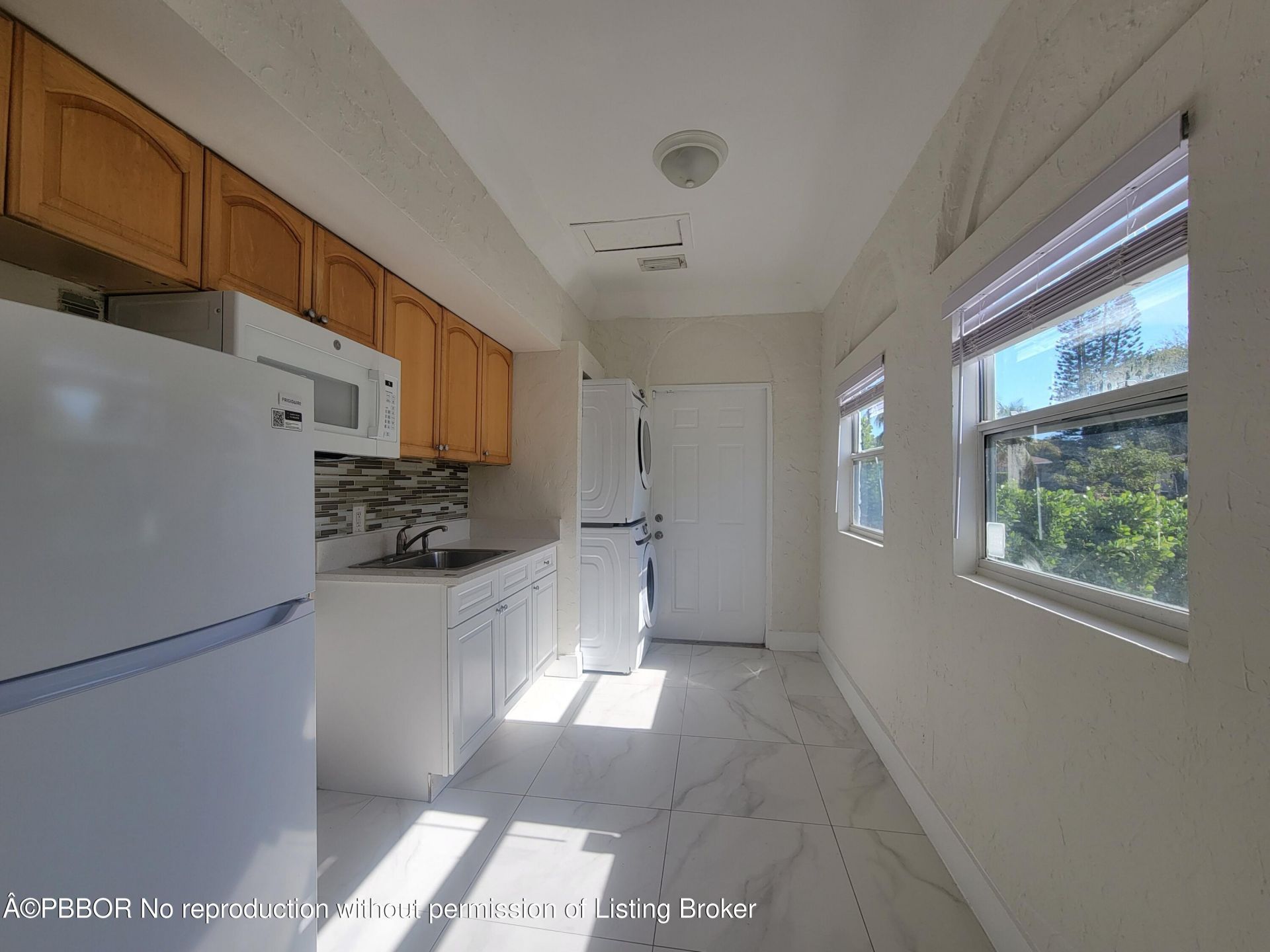 933 37th Street, West Palm Beach, FL 33407 Photo