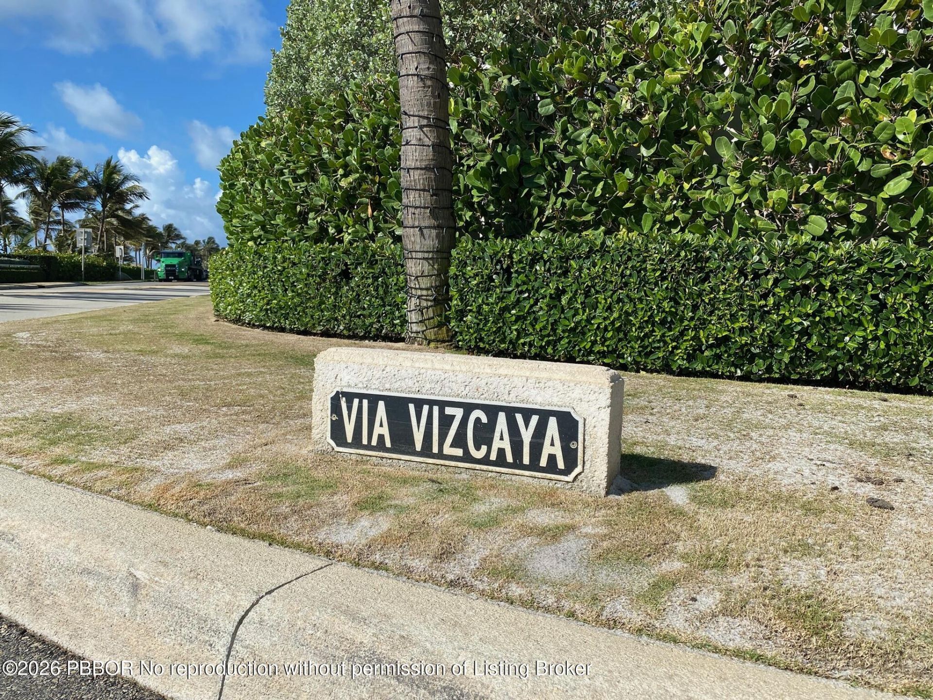 109 Via Vizcaya, Palm Beach, FL 33480 Photo