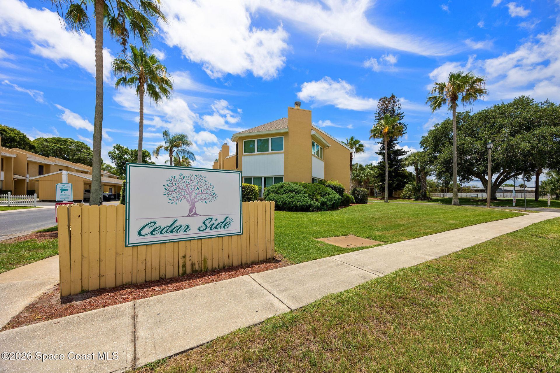608 Cedar Side Circle Ne, Palm Bay, FL 32905 Photo