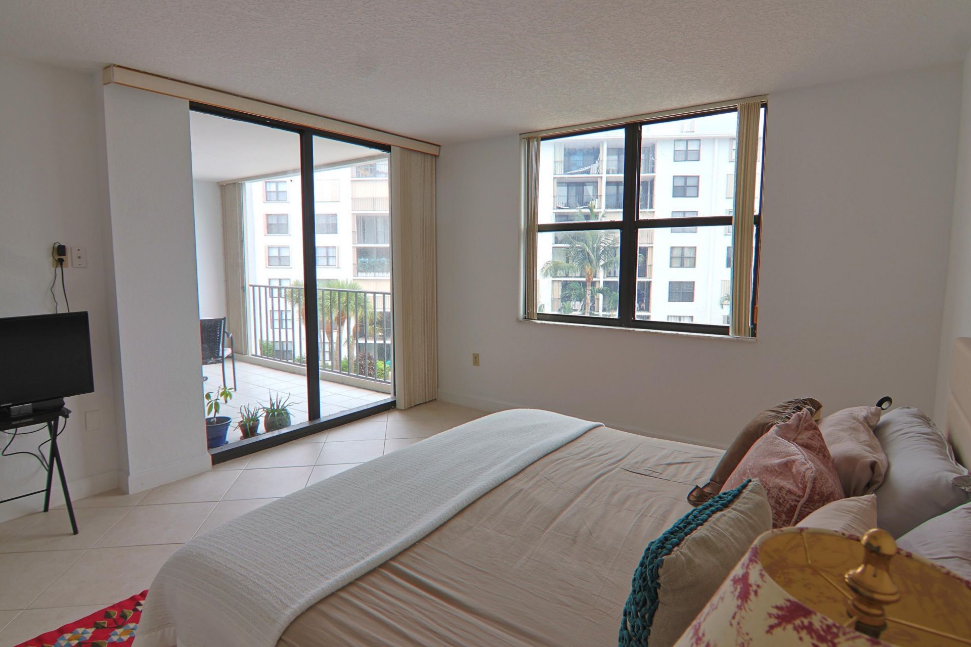 3545 S Ocean Boulevard, Unit 404, South Palm Beach, FL 33480 Photo