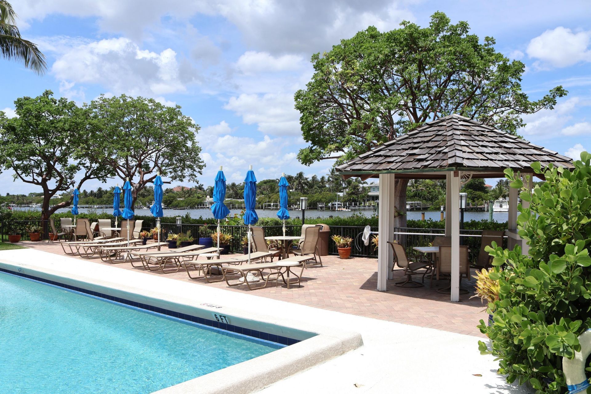 3545 S Ocean Boulevard, Unit 404, South Palm Beach, FL 33480 Photo