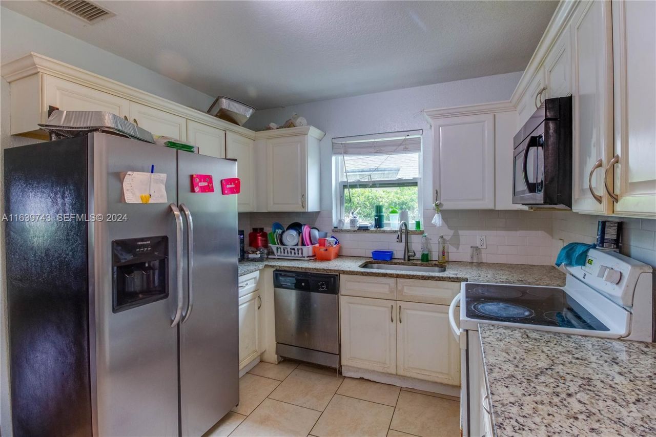 322 N C Street, Lake Worth Beach, FL 33460 Photo