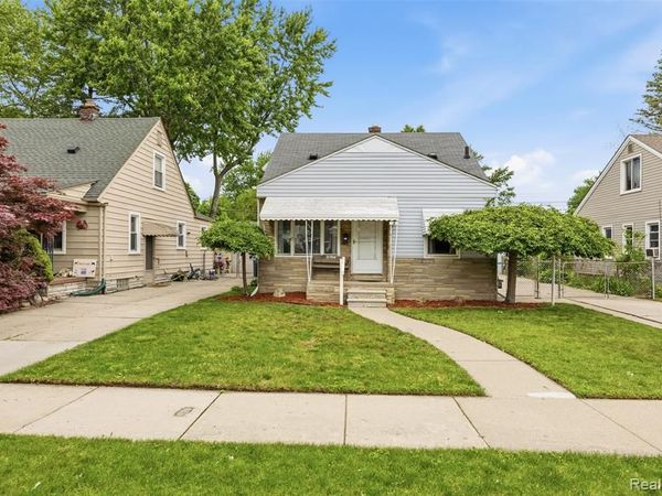 21326 Carlysle Street , Dearborn, MI 48124