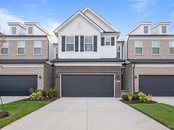 5582 East Spaniel Drive, Pittsfield Twp, MI 48108