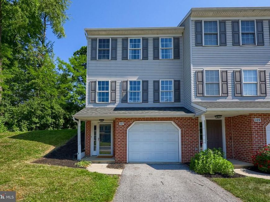 337 Crosswinds Drive , Lititz, PA 17543 Main Photo
