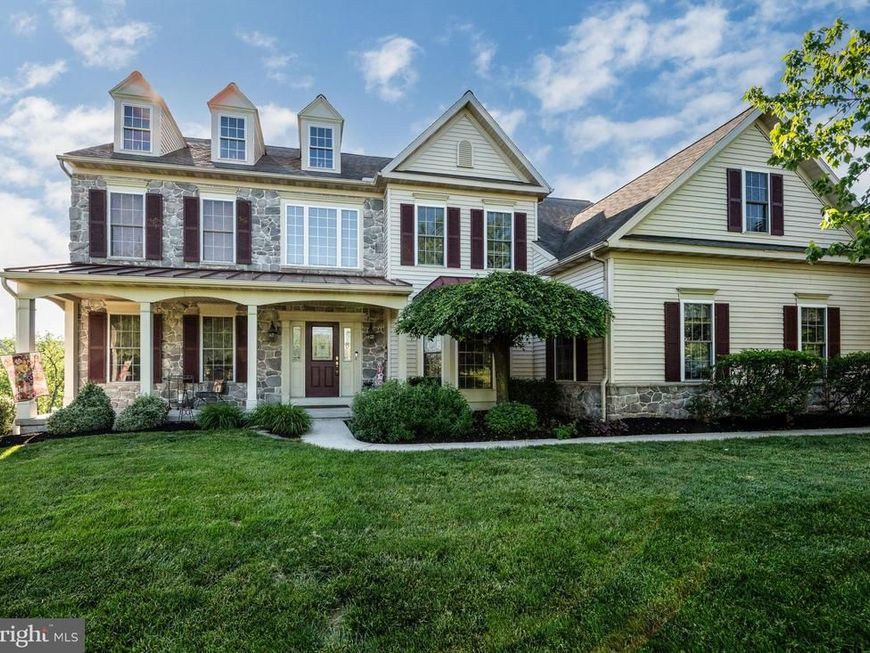 33 Sweetwater Lane, Wernersville, PA 19565 Main Photo