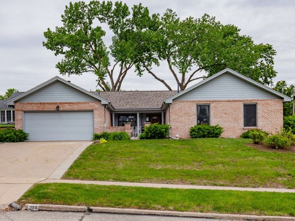 766 34th Place, West Des Moines, IA 50265