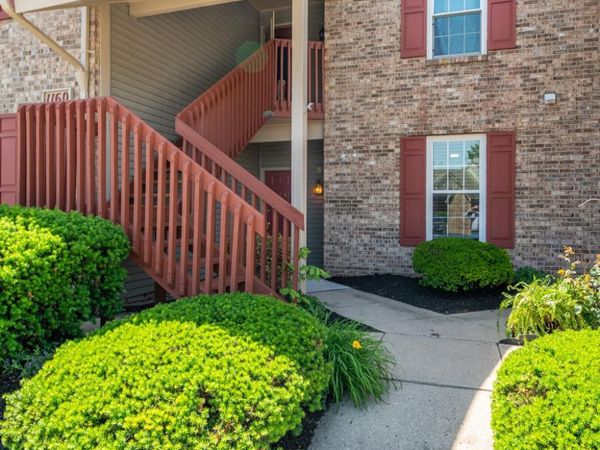 1158 Captains Bridge, Centerville, OH 45458