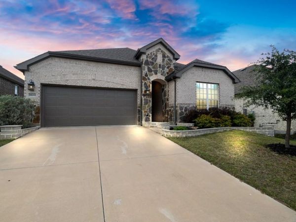 9613 Trailway Drive, Oak Point, TX 75068
