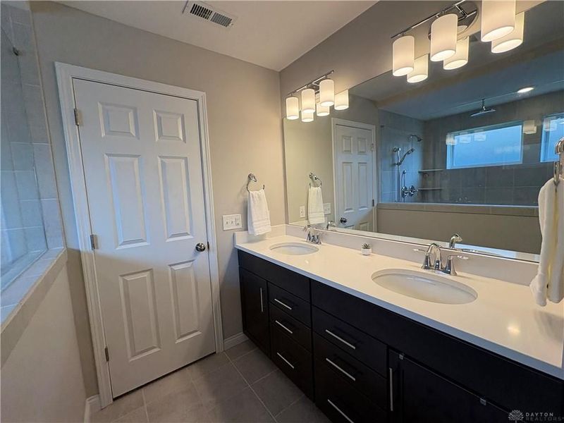 681 Newton Drive, Beavercreek, OH 45434 Photo 14