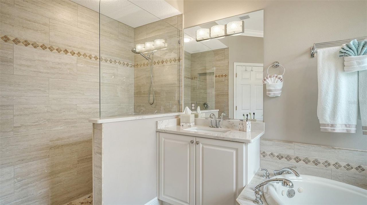 7928 Suntree Glen, Bradenton, FL 34202 Photo