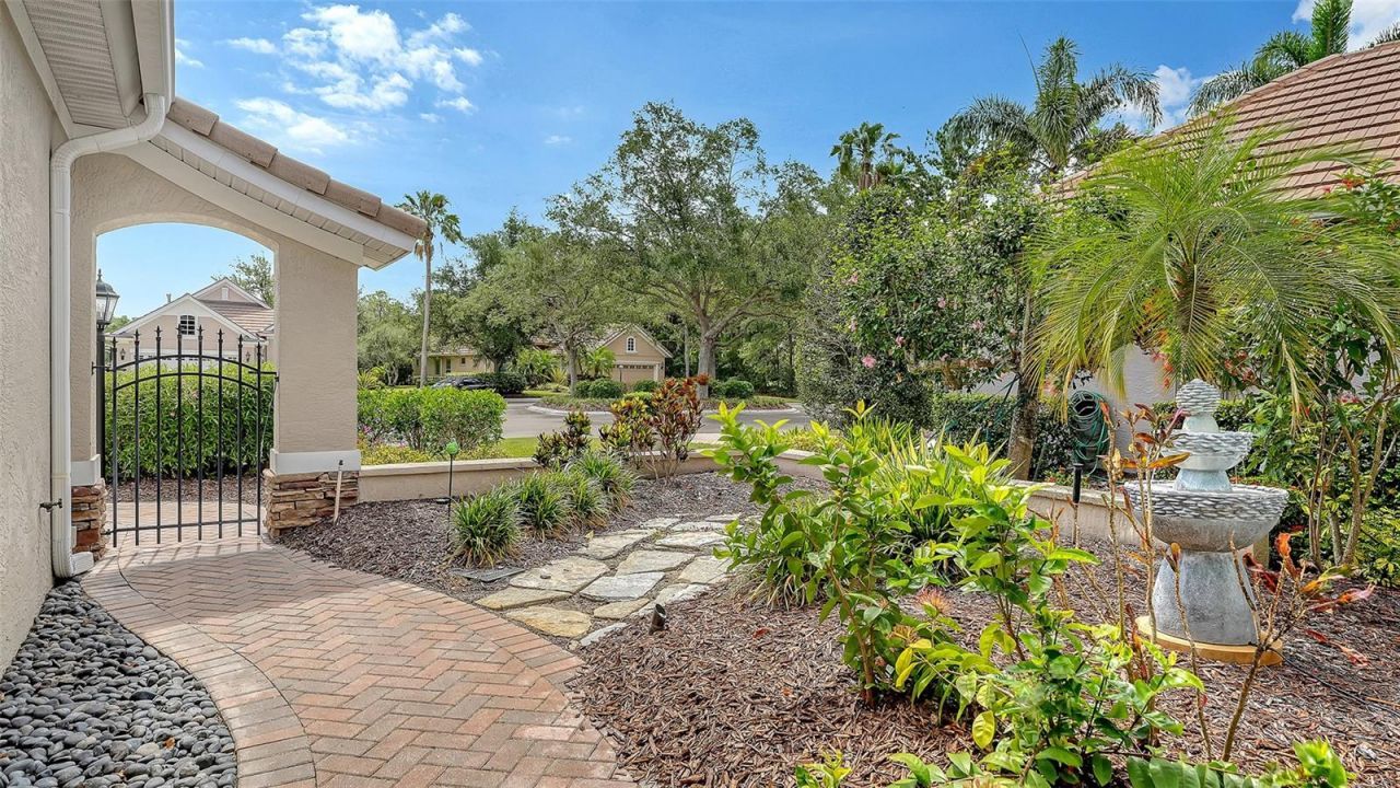 7928 Suntree Glen, Bradenton, FL 34202 Photo