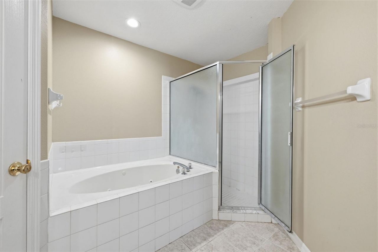 16208 Swenson Terrace , Lutz, FL 33549 Photo