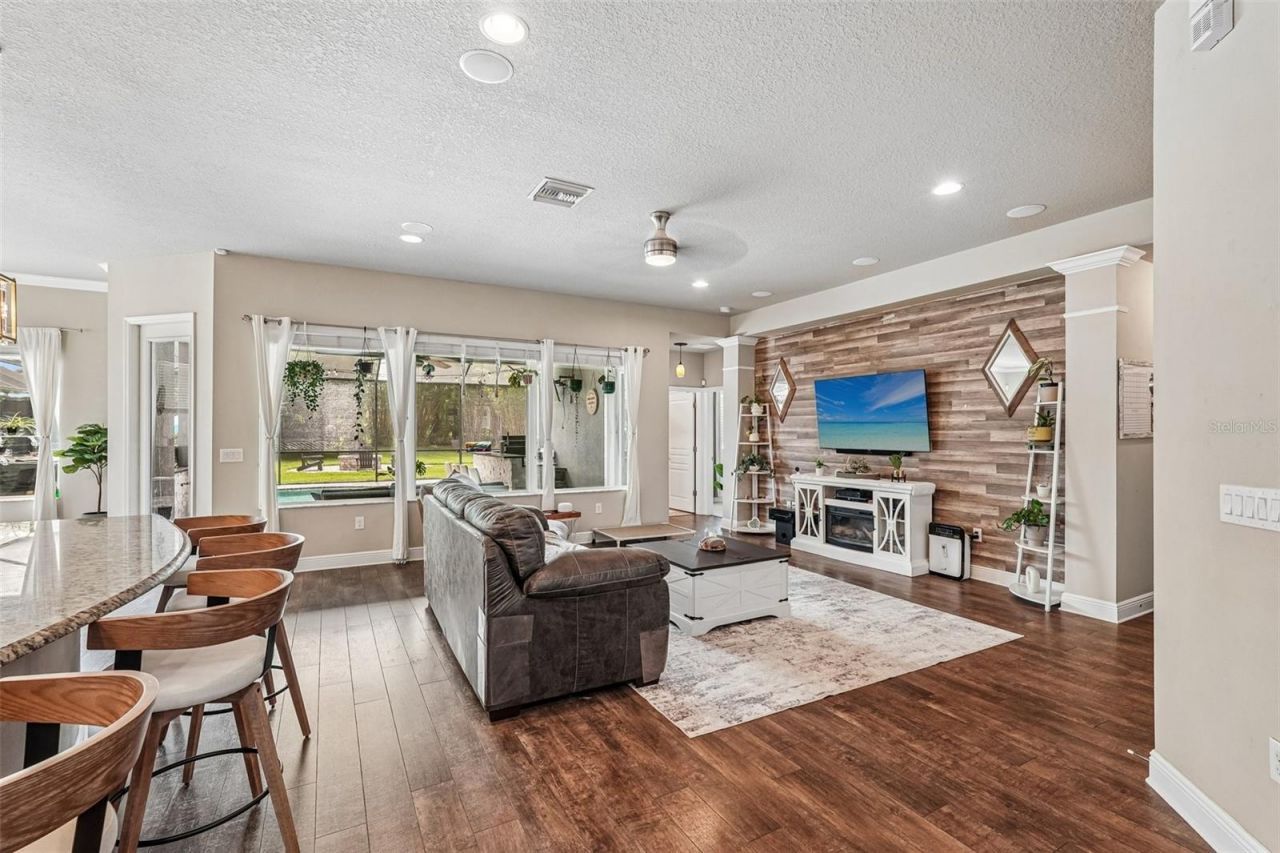 6617 Park Strand Drive , Apollo Beach, FL 33572 Photo
