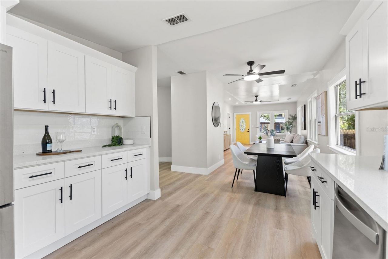 604 E Lambright Street, Tampa, FL 33604 Photo