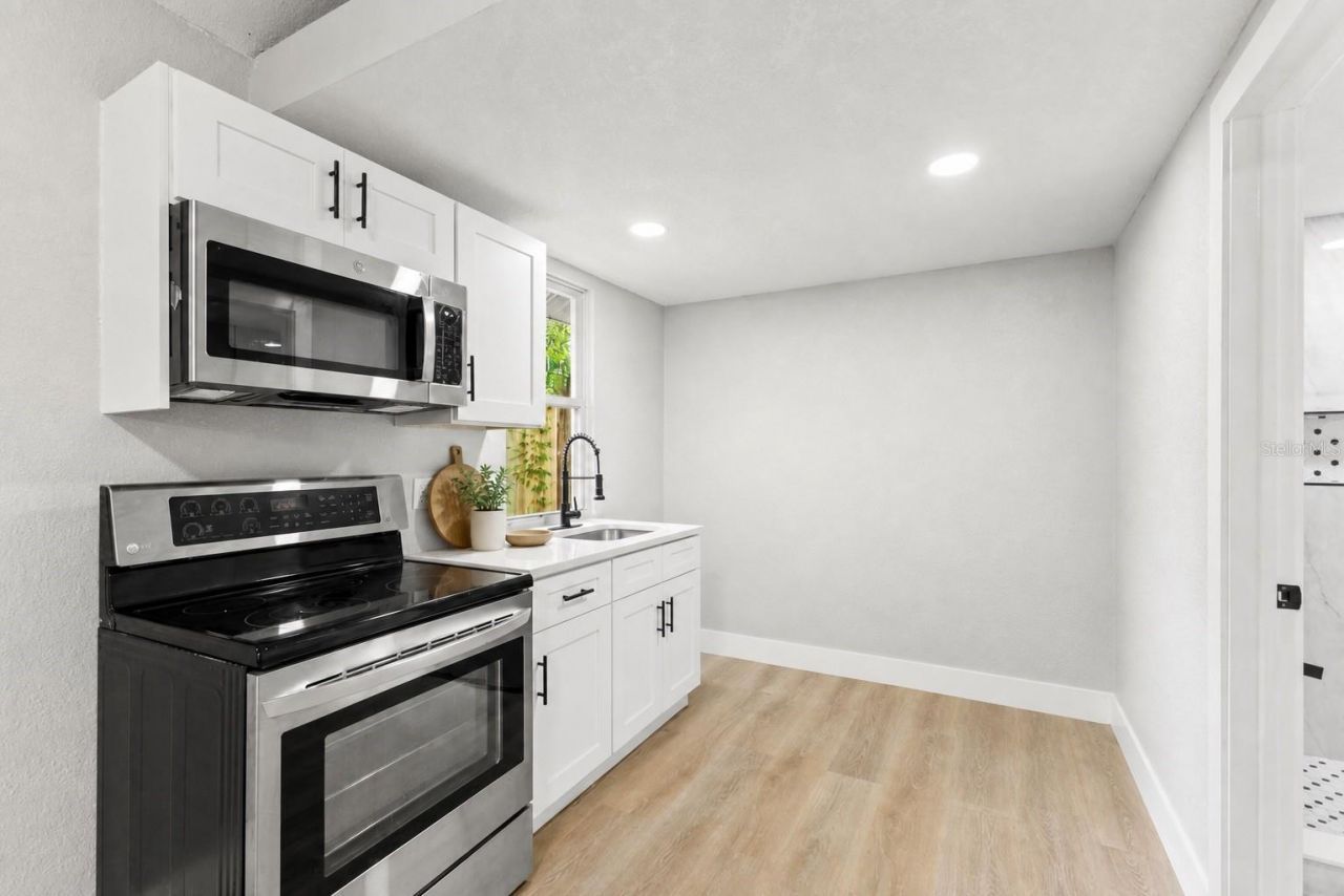 604 E Lambright Street, Tampa, FL 33604 Photo
