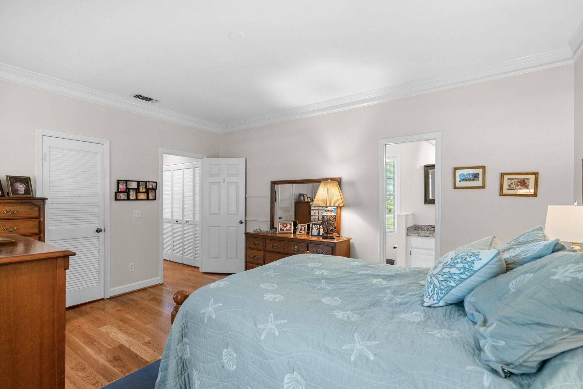 4406 Hitching Post Ln. Photo 31