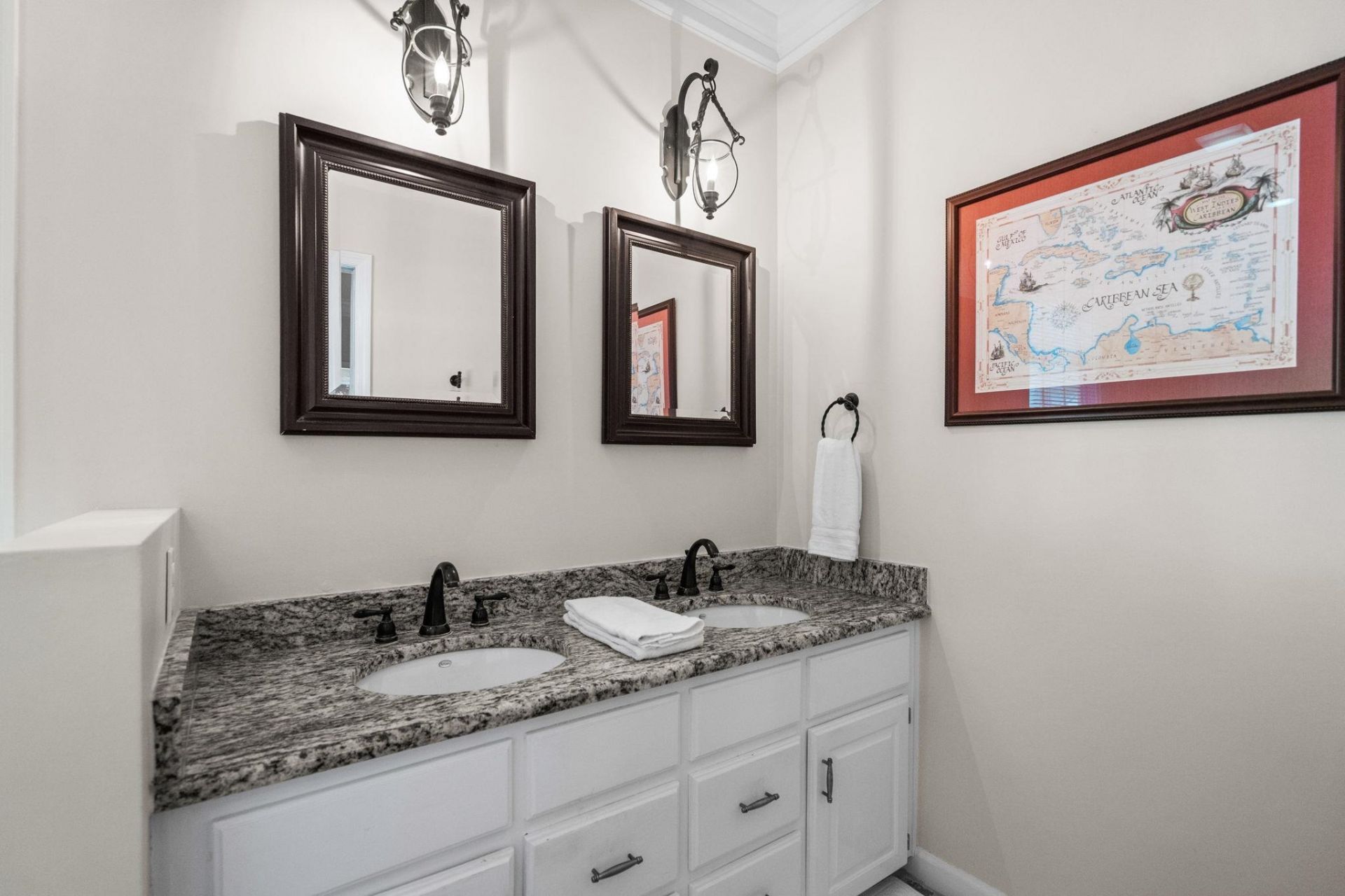 4406 Hitching Post Ln. Photo 32