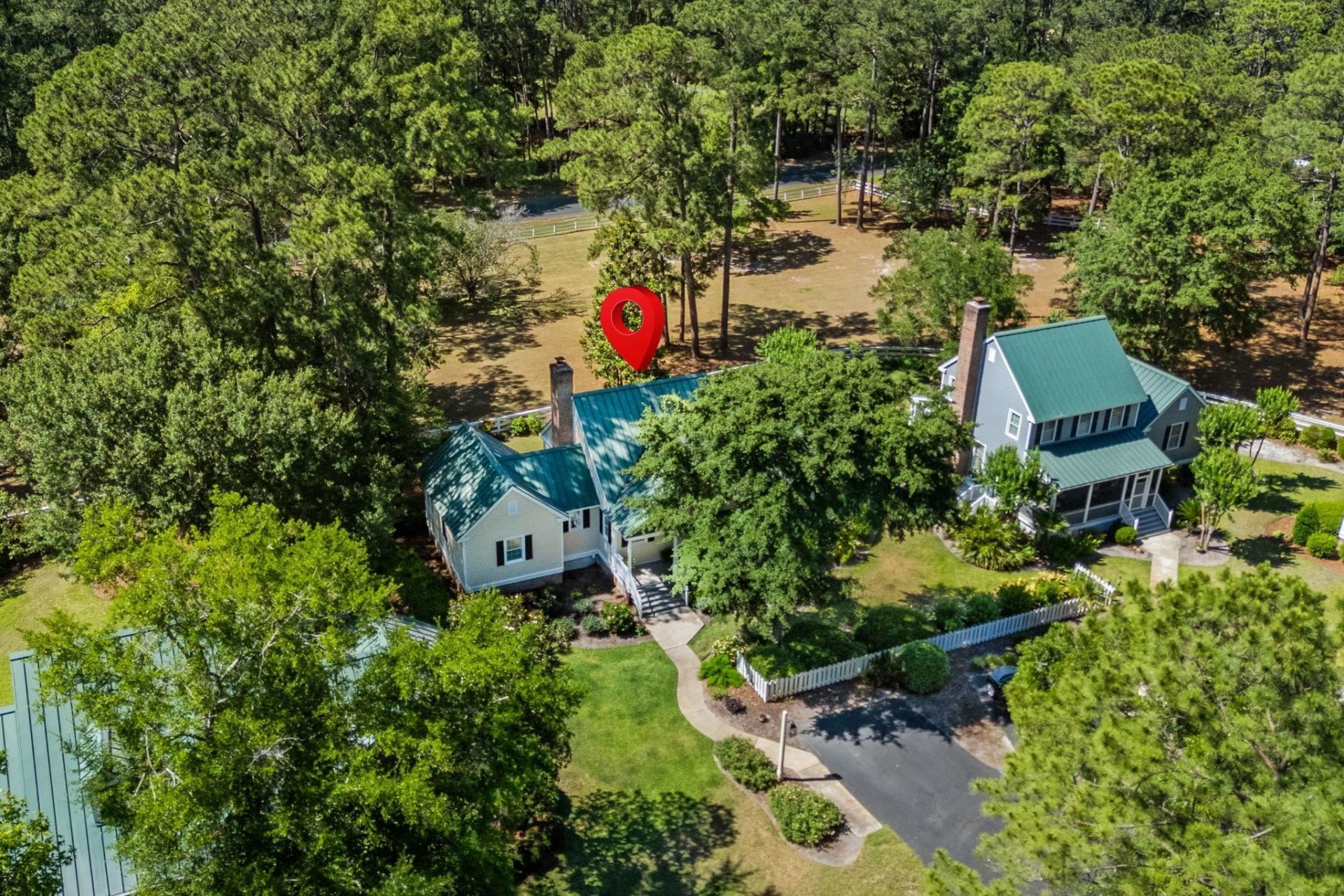 4406 Hitching Post Ln. Photo 40