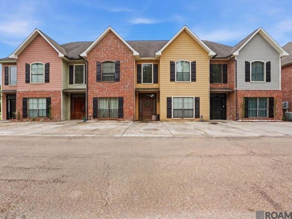 20334 De Chene Dr, Walker, LA 70785