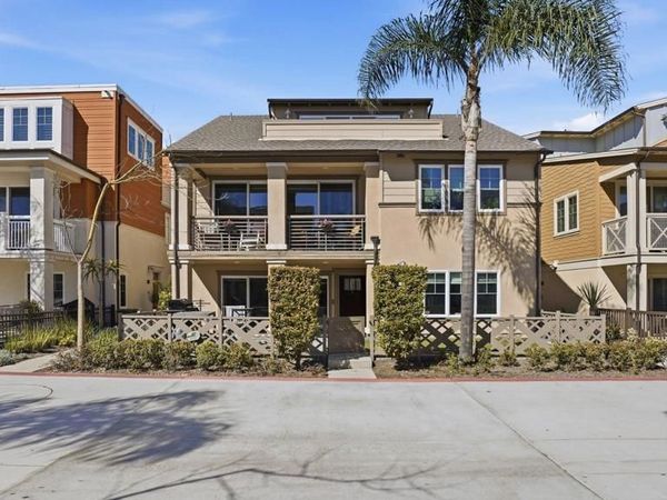 810 Santa Barbara Place, San Diego, CA 92109