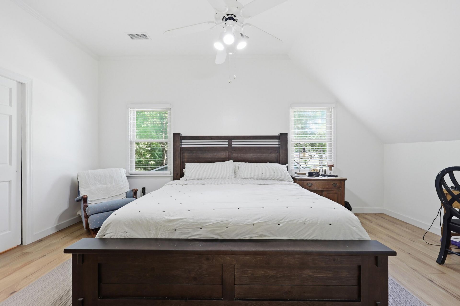 210 Fort Street Photo 17