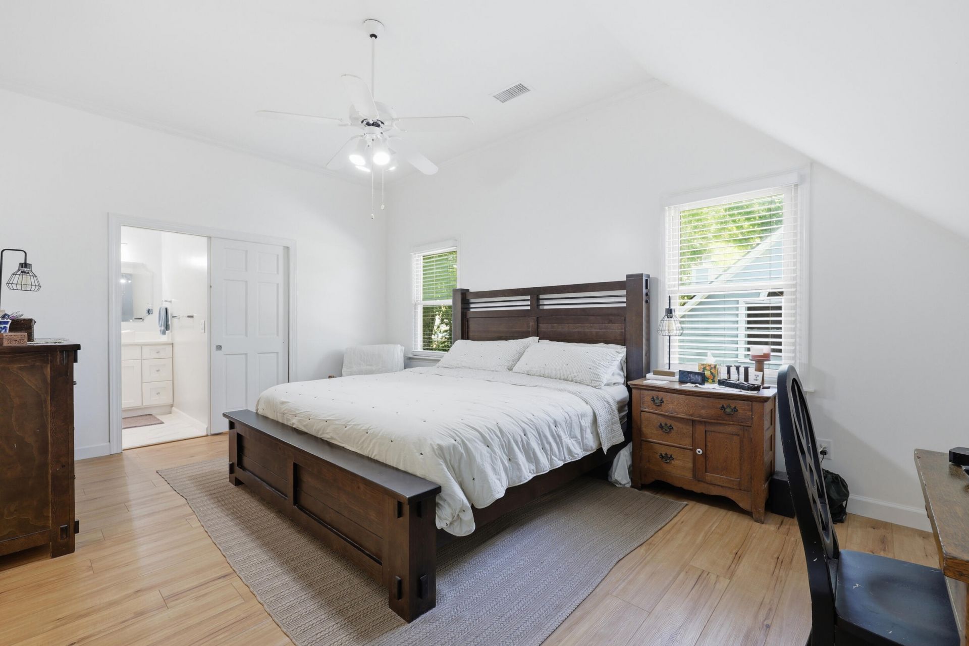210 Fort Street Photo 18
