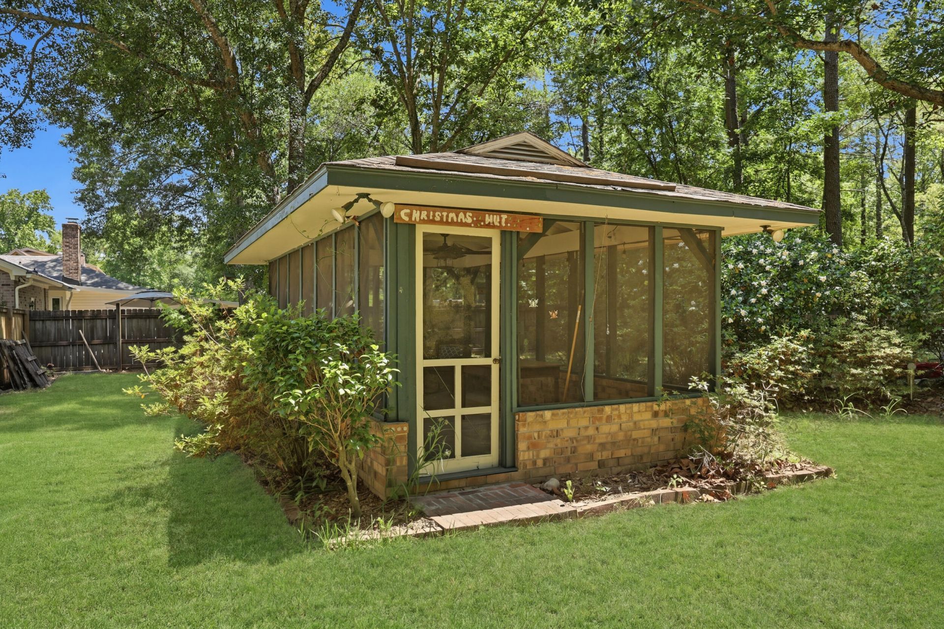 210 Fort Street Photo 27